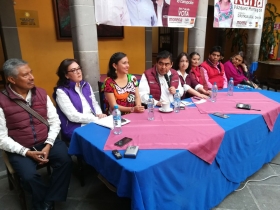 En conferencia de prensa, afirmó que los cuartos de guerra se dedican a atacar todos los días