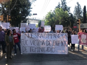 Una alumna de la institución fue atacada 