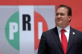 Es buscado por los delitos de delincuencia organizada, operaciones con recursos de procedencia il&iacute;cita y los que resulten