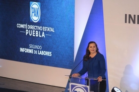 &#039;Martha gobernadora&#039;  gritaron durante el informe de labores de la dirigencia estatal del PAN