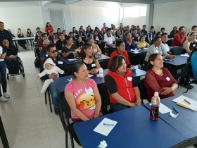 El primer foro fue celebrado en el bachillerato general oficial Almecatla