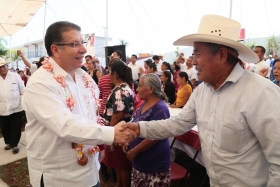 Doger Guerrero también se reunió con priistas de la junta auxiliar de San Mateo Matzaco