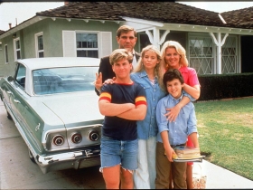 Demanda contra los protagonistas, Fred Savage y Jason Hervey.